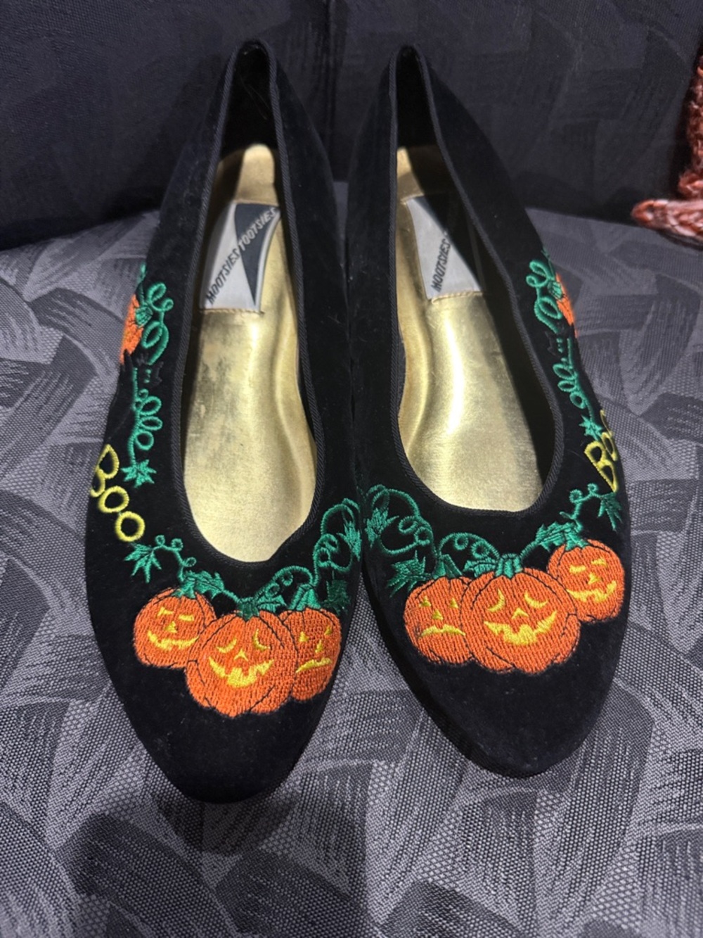 VTG Mootsie Toostie Velvet Pumpkin Embroidered Ballet Flats 10